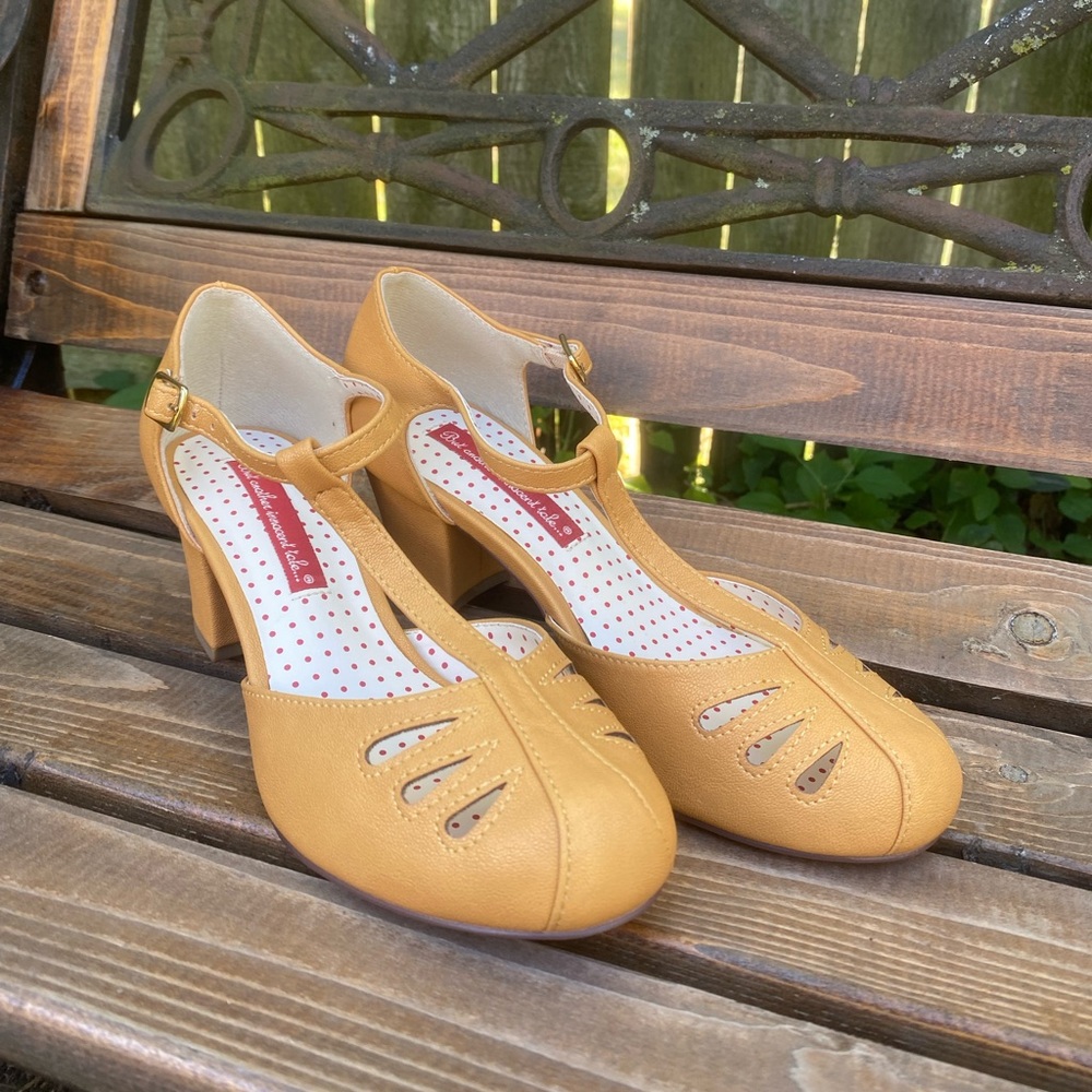 B.A.I.T. footwear robbie heels